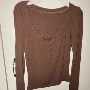 Long sleeve fitted top